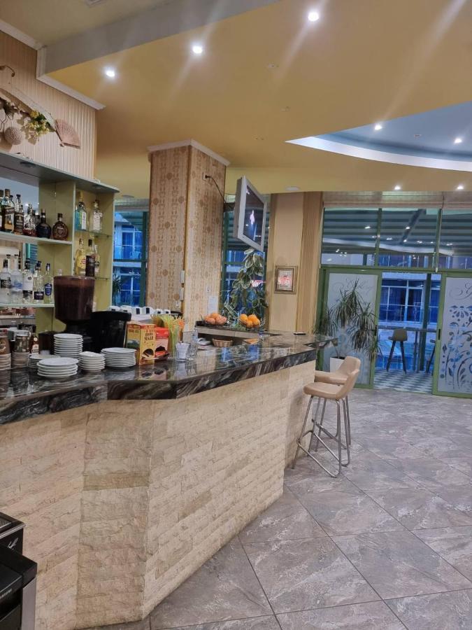 Deluxe Apartments Gallery 2 ساني بيتش المظهر الخارجي الصورة
