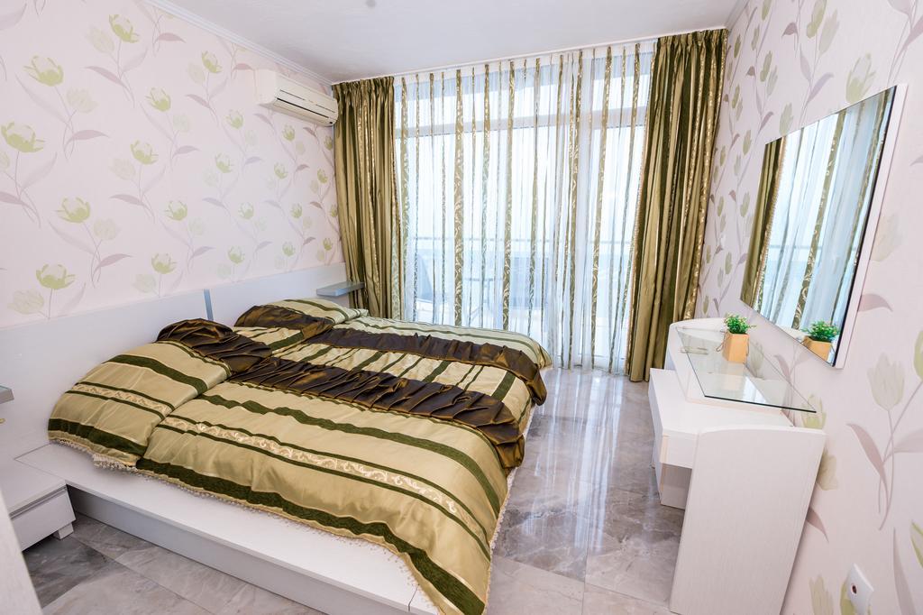 Deluxe Apartments Gallery 2 ساني بيتش المظهر الخارجي الصورة